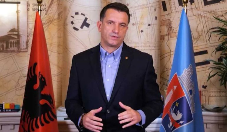 VELIAJ KUNDËRSHTON SPAK NË GJYKATËN KUSHTETUESE/ Mbrojtja e kryebashkiakut dorëzon prapësimet për masën e sigurisë