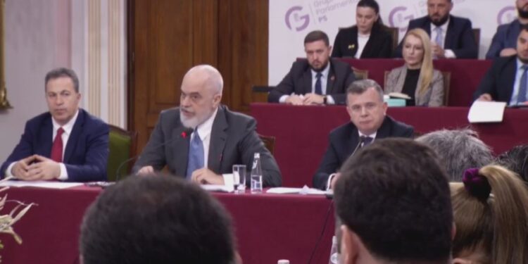 THIRRJE SPAK-ut/ Rama: Kur na kërkoni arrestime, ejani me prova! Jo me incizime me dy gra