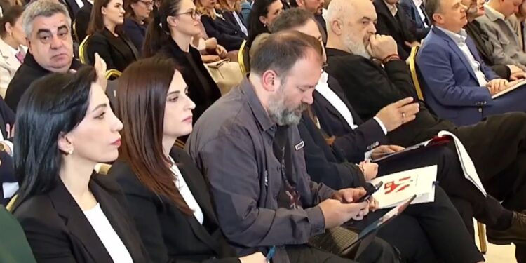 ASAMBLEJA E PS/ Klosi: Shkodra dhe Kukësi, territore ku beteja vijon! Opozita shkon vetëm në rënie