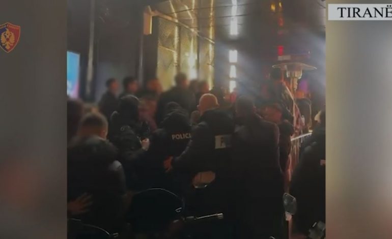 E PËSOJNË KEQ/ Shpërndanin drogë në lokalet e natës në Bllok, 9 në pranga, dy në kërkim