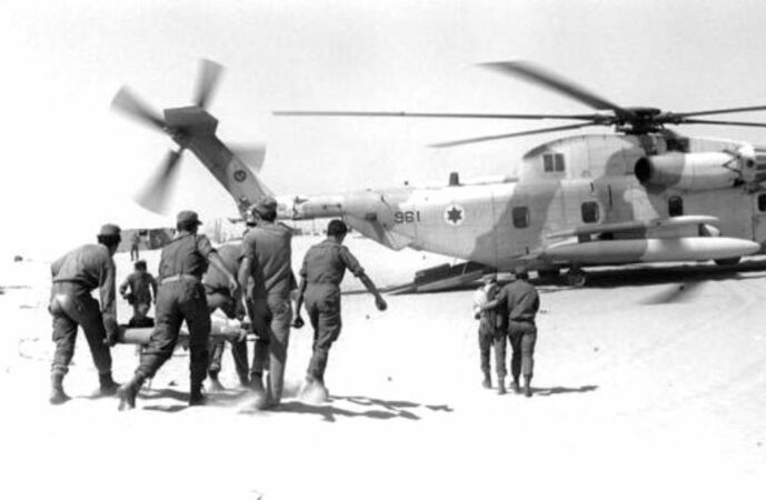 DOSSIER/ Ditari politik i Enver Hoxhës, për konfliktin në Lindjen e Mesme, 16 tetor 1973: Amerikanët po dërgojnë armatime për Izraelin, armë po dërgojnë edhe sovjetikët për arabët…
