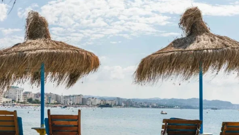 RREGULLAT E FORTA PËR PLAZHET/ Zbardhet kontrata e re, gjoba deri në 400 mijë lekë dhe rastet kur prishet kontrata