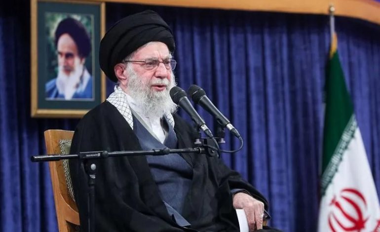 PROFILI/ Nga jeta si aktivist te diktatura e pamëshirshme dhe financizmi i terrorizmit! Kush ishte Ajatollah Ali Khamenei?