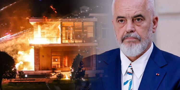 PROTESTA E PD/ Rama viziton “Vilën 31”: Artistët i gjeta të traumatizuar, turp për gjykatësit që lirojnë keqbërësit