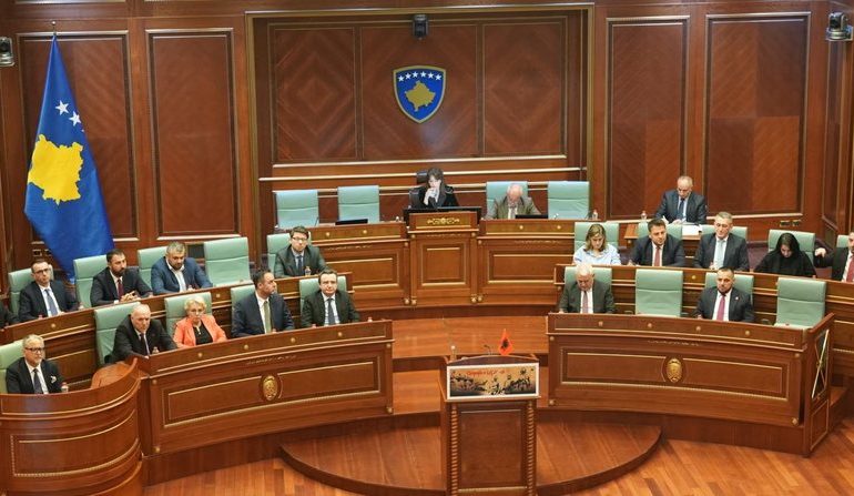 KOSOVË/ Dështon votimi për zgjedhjen e Presidentit të ri
