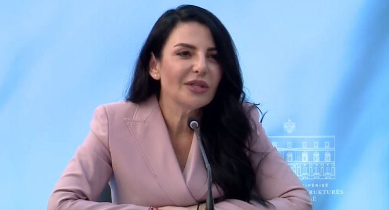 “NUK E KAM PENGUAR DHE AS NUK DO E PENGOJ DREJTËSINË”/ Balluku: Do vijoj rrugëtimin tim për të nxjerr të vërtetën në dritë