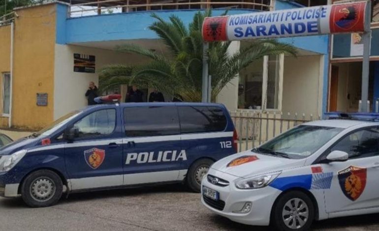 EMRAT/ Zbardhet ngjarja në Sarandë! 4 të rinjtë sherr për parakalimin me makinë, qëlluan me armë pasi…