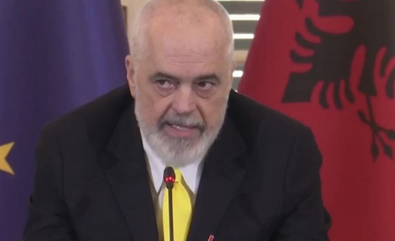 KOSOVA NJOHU KARTAT SERBE TË IDENTITETIT/ Reagon Rama: Ballkani Perëndimor në BE nuk është bamirësi, por fitore strategjike
