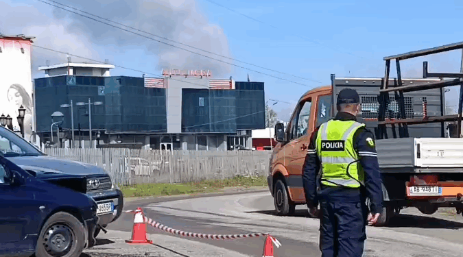 AKSIDENT I TREFISHTË NË AKSIN RRUGOR THUMANË- FUSHË KRUJE/ Plagosen dy persona, policia…