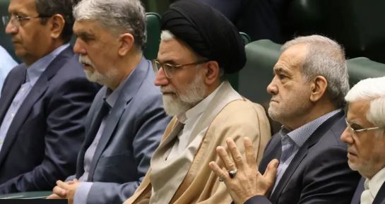 “ARRESTOI DHE VRAU PROTESTUESIT IRANIANË”/ Izraeli e konfirmon: Eliminuam ministrin e Inteligjencës së Iranit!