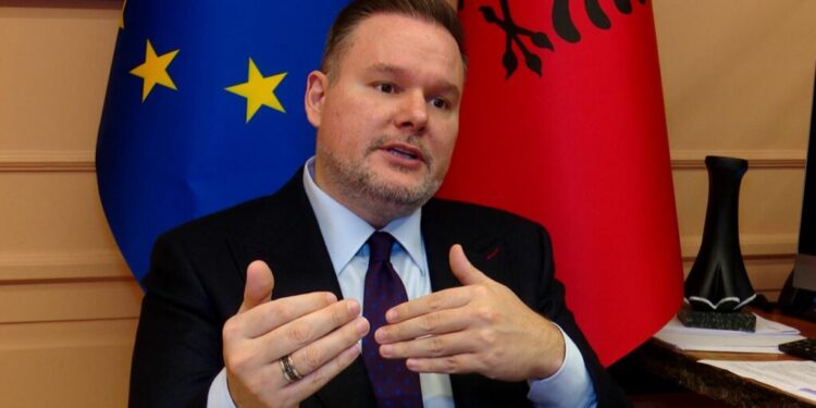 REFORMA TERRITORIALE/ Demo: Prisja të ecte më shpejt, duhet t’i rezistojë faktorit ‘kohë’