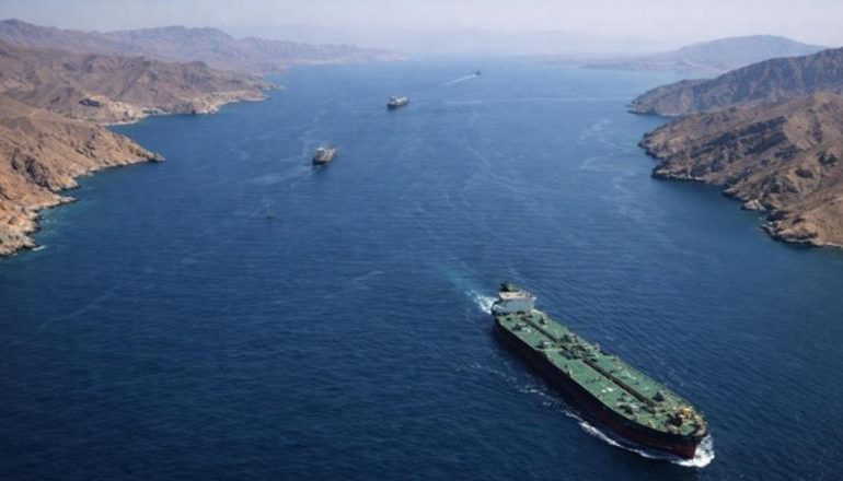 LUFTA/ SHBA paralajmëron civilët iranianë të shmangin menjëherë portet përgjatë Ngushticës së Hormuzit