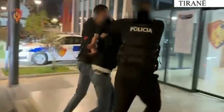 DETAJET/ Zbardhet shpërthimi me tritol në Tiranë: 7 të arrestuar, porosia u dha nga burgu