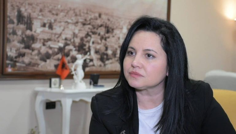 MORI RYSHFET PËR PUNËSIM/ Ish- zv/ministrja e Brendshme Rovena Voda ankimon dënimin me burg në Kushtetuese