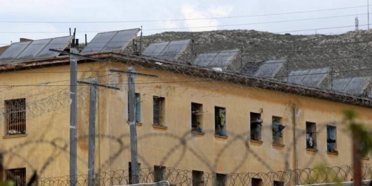 E RËNDË/ Humb jetën prej arrestit kardiak i dënuari 69-vjeçar në burgun e Fierit