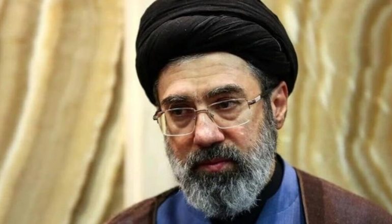 MARRËVESHJA IRAN-SHBA PËR ARMËPUSHIMIN DY JAVOR/ Media: Mojtaba Khamenei dha dritën jeshile