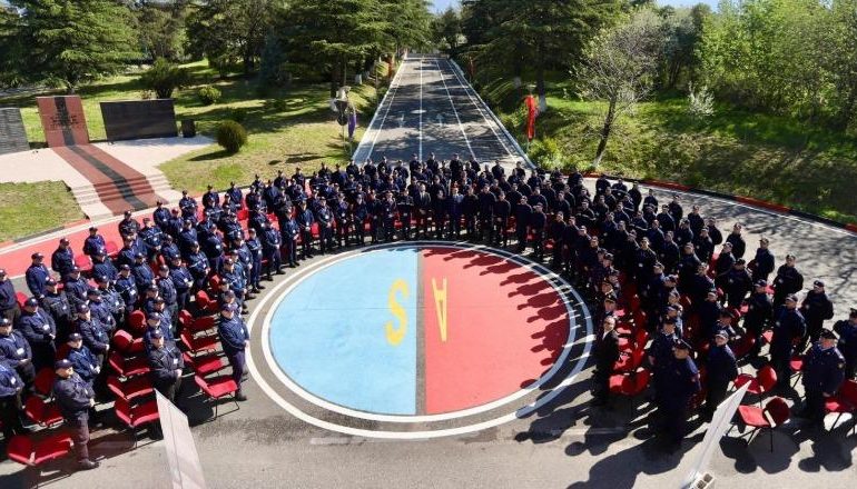 RRITJA E PAGAVE PËR POLICINË E SHTETIT/ Lamallari takim me studentë e Akademisë së Sigurisë: Po hyni në një sistem që po ndryshon