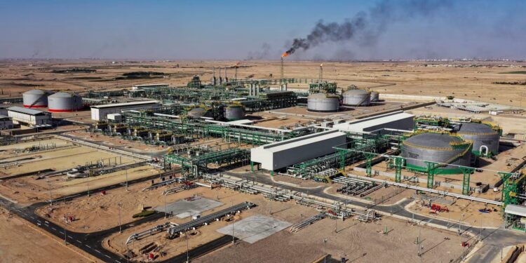 BLLOKADA NË HORMUZ/ Prodhimi i OPEC-ut pëson rënie prej 27% gjatë marsit