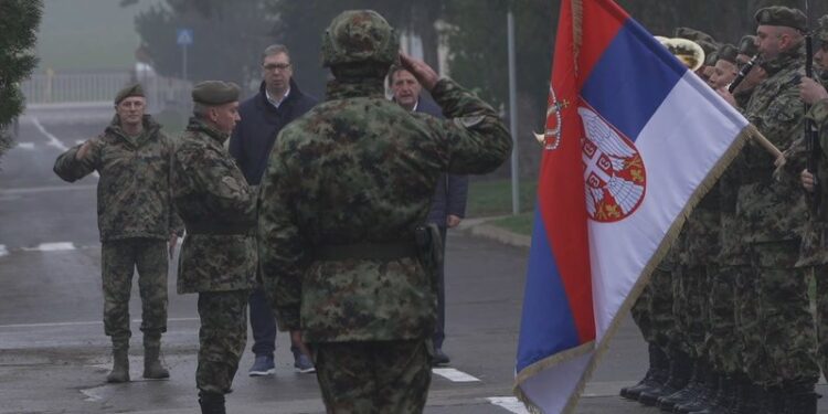 “DUHET TË JEMI USHTRIA MË E FORTË NË RAJON”Vu/ çiç: Jemi të vetmit në Ballkan me neutralitet ushtarak