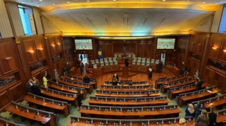 NGËRÇI PËR ZGJEDHJEN E PRESIDENTIT TË KOSOVËS/ Dështon sërish seanca parlamentare! Çfarë pritet të ndodhë në orën 19:00