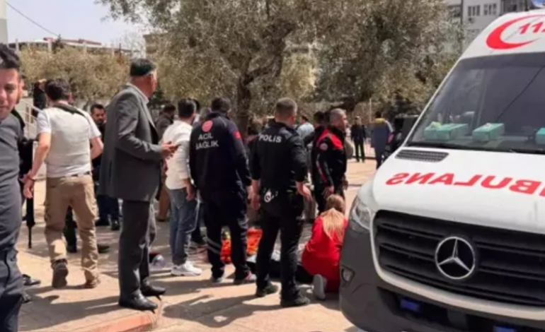 KISHTE FSHEHUR ARMËN E BABAIT BRENDA NË ÇANTË/ Autori i sulmit në Turqi një nxënës i klasës së 8-të
