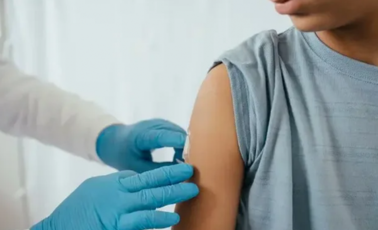 JO VETËM PËR VAJZAT/ Vaksina HPV përgjysmon rrezikun e kancerit edhe tek meshkujt