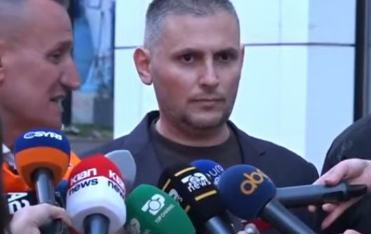 ZJARRI SHKRUMBOI PALLATIN/ Shefi i zjarrfikësve të Tiranës: U angazhuam menjëherë! Flakët përfshinë të gjithë kompleksin