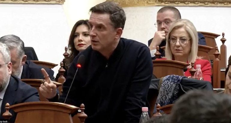 “KA DY MUAJ QË E KËRKOJ”/ Erion Braçe revoltohet me ministrin e Bujqësisë