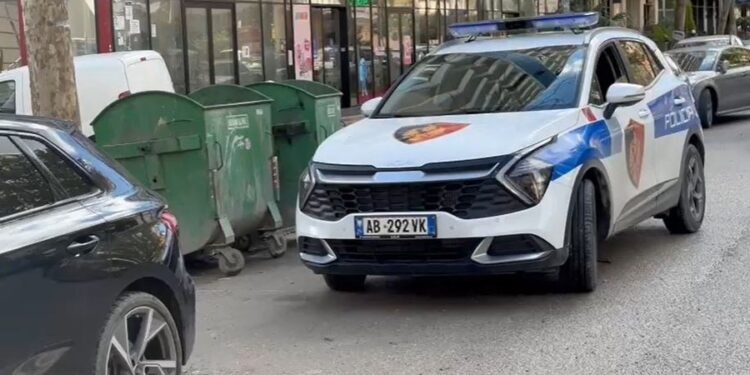 SHERR I DHUNSHËM NË VLORË/ Konfliktohen disa persona, humb jetën 63-vjeçari