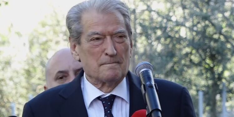 PARAQITET NË SPAK/ Berisha: Altin Dumani merr një mbiemër të ri…
