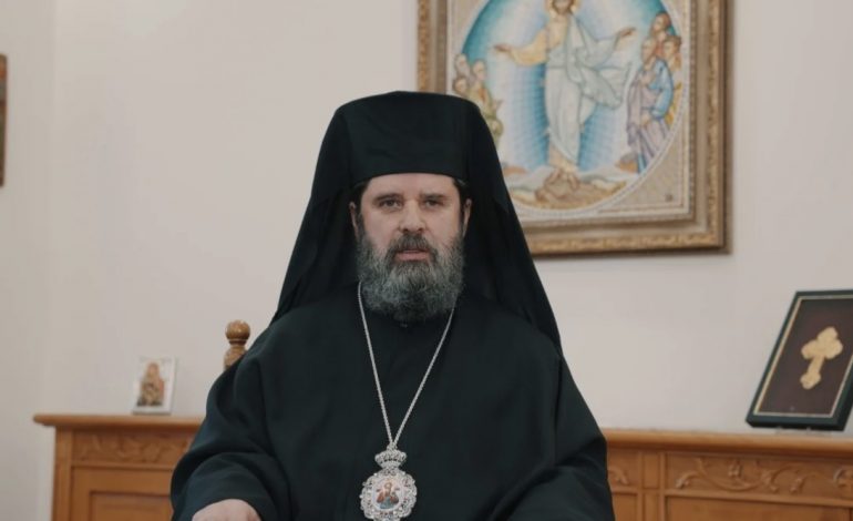 “BOTA ËSHTË E TRAZUAR ME LUFTËRA TË PËRGJAKSHME”/ Kryepeshkopi Joan uron të gjithë besimtarët ortodoksë për Pashkët: Ta gjejmë paqen në zemrat tona