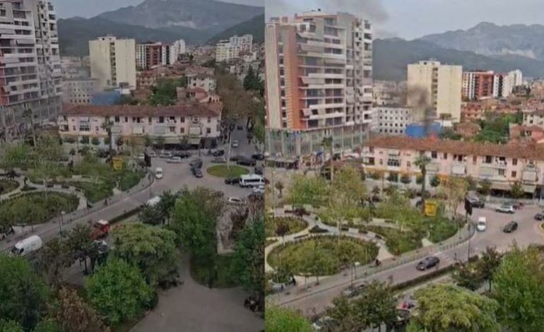 DETAJET E PARA/ Përfshihet nga flakët apartamenti në qendër të Elbasanit, ndërhyjnë zjarrfikëset