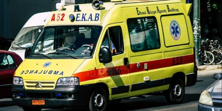 E RËNDË/ Makineria i zë flokët, 40-vjeçarja shqiptare humb një pjesë të skalpit në punë