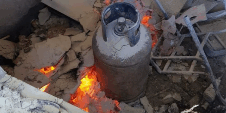 TRAGJEDI NË KOSOVË/ Shpërthen bombola e gazit, humbin jetën babai me dy fëmijët