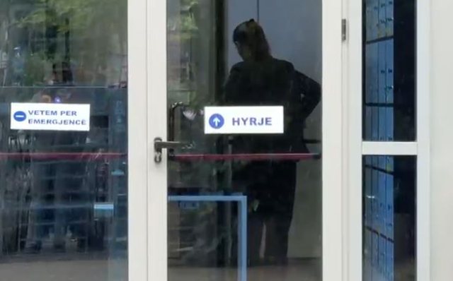 DETAJET E PARA/ Ministrja Mirela Kumbaro paraqitet në SPAK