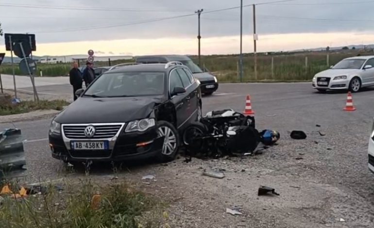 AKSIDENT I RËNDË NË AUTOSTRADËN LUSHNJË-FIER/ Motoçiklisti përplaset nga një automjet. Dërgohet në gjendje kritike në spital