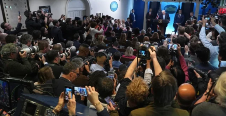 LUFTA ME IRANIN/ Trump ashpërson tonet ndaj gazetarëve: Dorëzoni burimet ose shkoni në burg