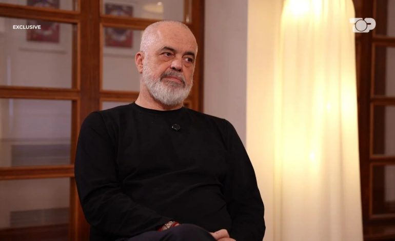“KEMI ARSYE TË JEMI KRENARË PËR PARAARDHËSIT TANË…”/ Rama: Me të huajt jemi më të mirë se me njëri-tjetrin