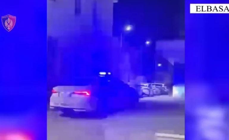 POLICIA AKSION NË ELBASAN/ Kontrolle në zonën pranë Universitetit, dyshohet për rrjet prostitucioni