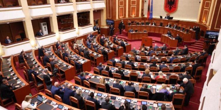 NDRYSHIME NË RREGULLOREN E KUVENDIT/ Zbardhen propozimet e Niko Peleshit