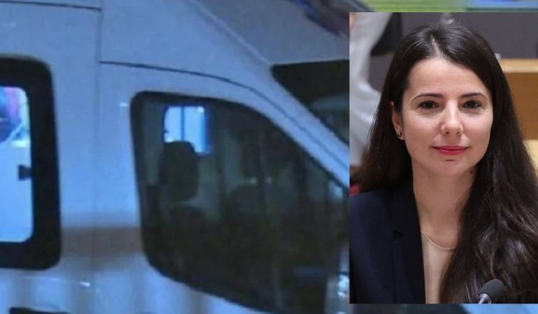 E RËNDË/ U përplas nga një motomjet teksa lëvizte me biçikletë, ndërron jetë në spital babai i ministres Adea Pirdeni