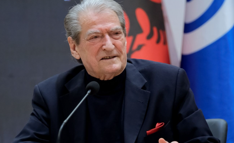 BERISHA I VETËM NË GARË/ Komisioni zgjedhor në PD skualifikon kandidatët Mereme Sela e Vladimir Mulaj