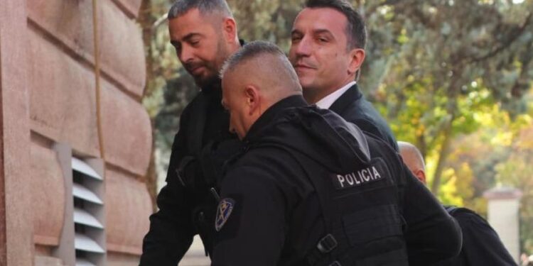 HIDHET SHORTI/ Kush janë 3 gjyqtarët e Veliajt dhe 10 të tjerëve, që nuk kërkuan gjykim të shkurtuar