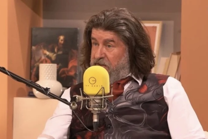 PUTHJA E ROBERT NDRENIKËS NDAJ VELIAJT/ Haliti: Lufta bëhet për varrin, babai im është varrosur ngjitur me Moikom Zeqon dhe s’ka vend për lulet