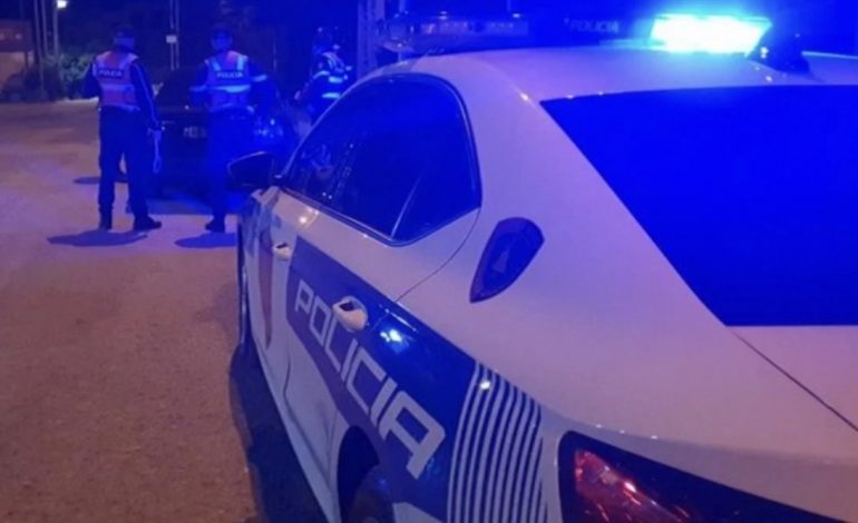 NDODH EDHE KJO/ 44-vjeçari i dehur ecte me shpejtësi të lartë pranë vendit ku ndodhi tragjedia e Durrësit, gjatë ndjekjes së policisë përplas makinën tyre