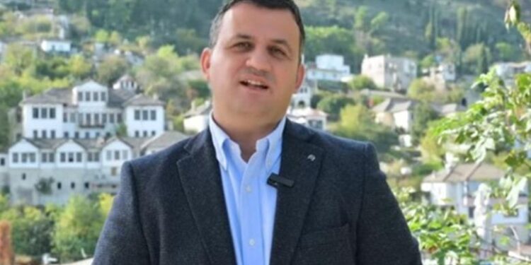 INFEKTIMI ME AIDS/ Antiterrori ‘zbarkon’ në Gjirokastër, hetohet përhapja e lajmit të rremë për kryebashkiakun Golemi