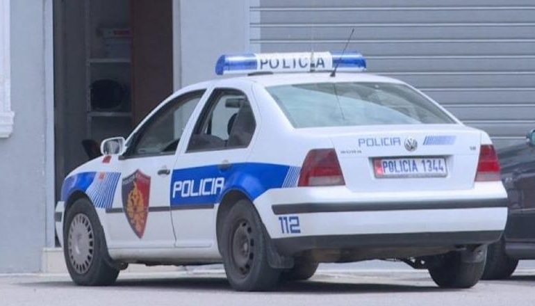 AKSIDENT NË TIRANË/ I riu përplas këmbësorin, humb jetën në spital! 26-vjeçari në pranga