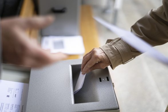 ZGJEDHJET NË KOSOVË/ Nis sot votimi përmes postës, hapat që duhet të ndjekë Diaspora