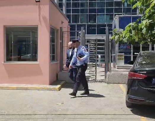 ERALD ELEZI NË SPAK/ I pandehur për tunelin e Llogarasë së bashku me Belinda Ballukun