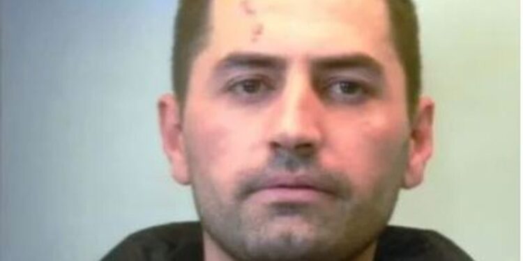U PLAGOS NGA POLICIA GREKE/ Dalin detaje nga e shkuara kriminale e Alesio Xhelos